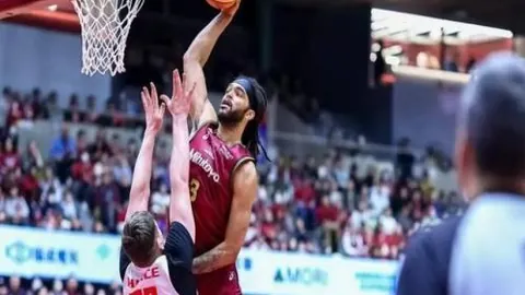 “铁林文班引发热议，揭秘传奇球员不为人知的另一面”