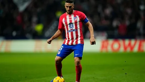 “周日002意甲赛事预测：威尼斯与罗马巅峰对决”